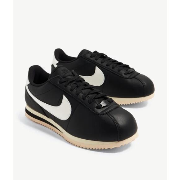 Nike Cortez 23 Premium LeatherWomen's size 5.5 NIB Black ***missing Lid *** - Picture 2 of 10